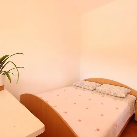 Krevatin Apartment *