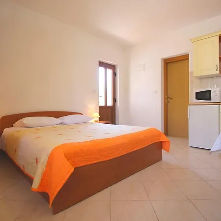 Krevatin Apartment